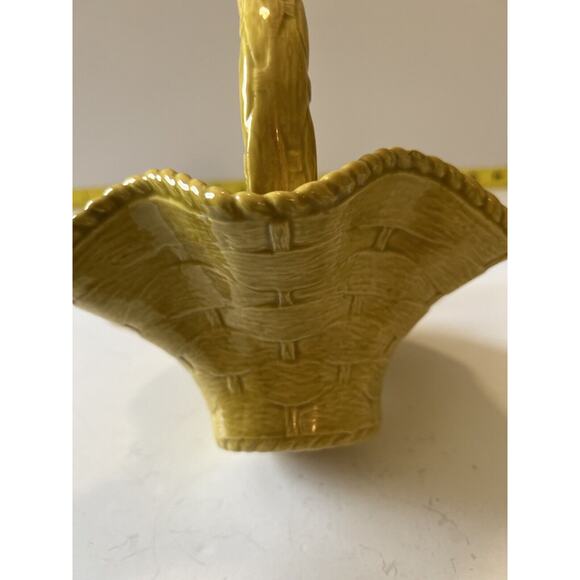 Vintage Ceramic Basket Yellow Weave With Handle Easter 1978 Nowells - Picture 8 of 16